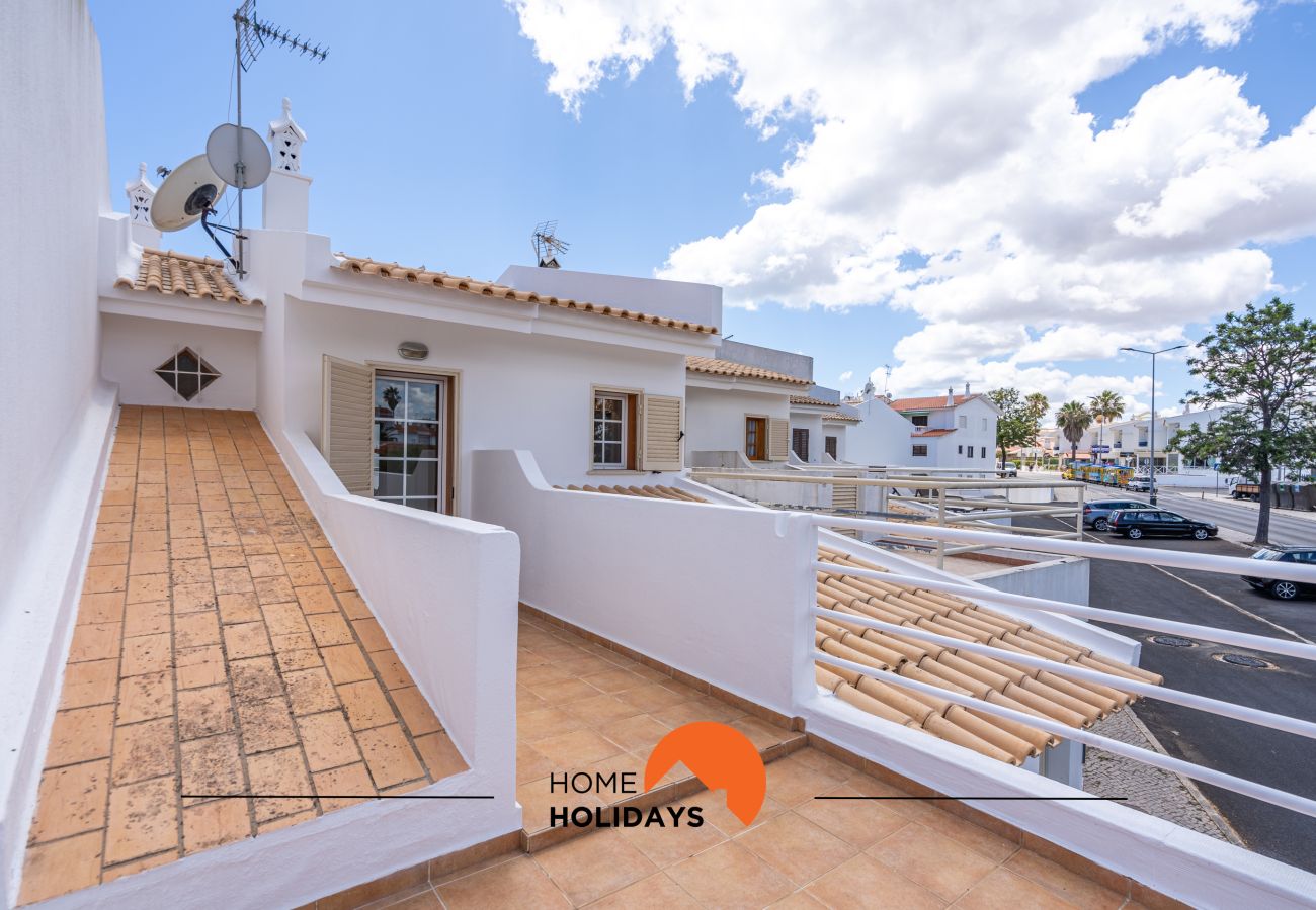 Casa geminada em Albufeira - #229 Vivenda Bem Localizada Perto da Praia