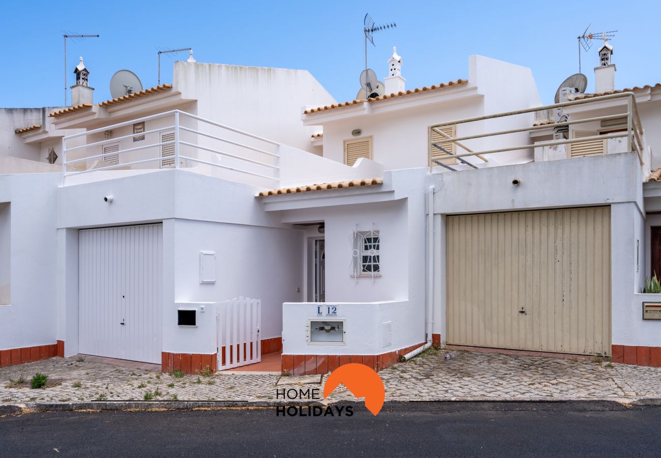 Casa geminada em Albufeira - #229 Vivenda Bem Localizada Perto da Praia