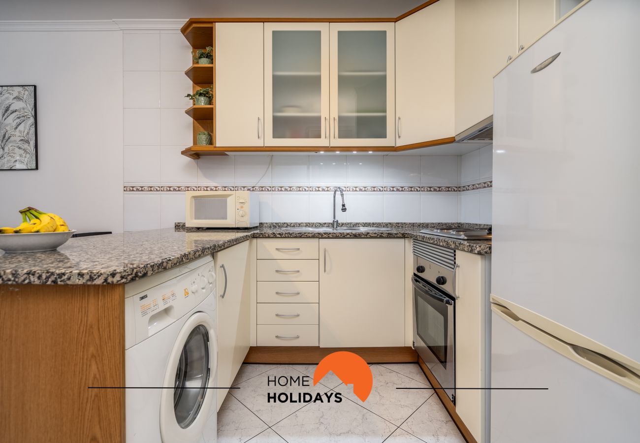 Apartamento em Albufeira - #230 Familiar com Piscina e Jardim