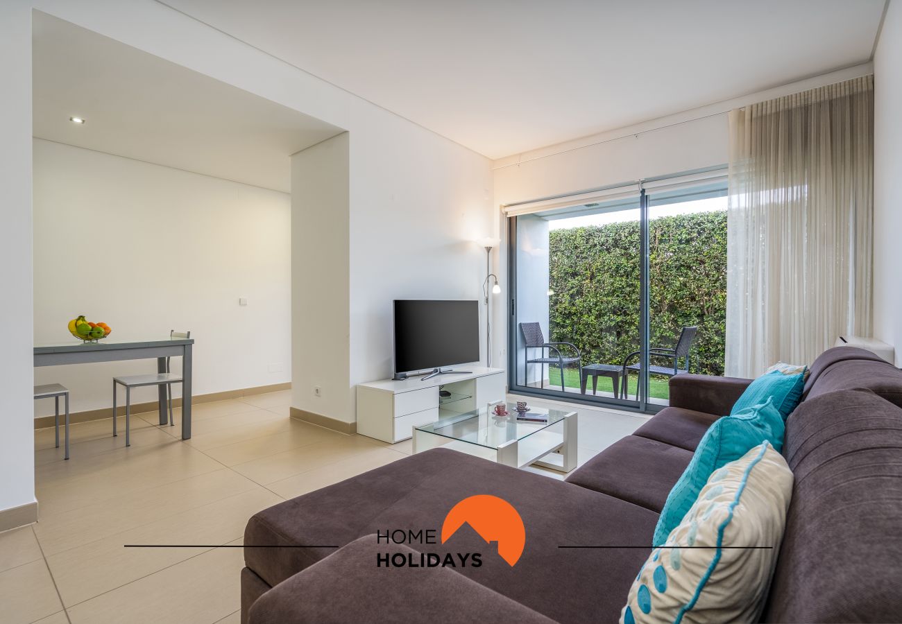 Apartamento em Quarteira - #231 Confortável e Moderno com Piscina, a 260m da Praia