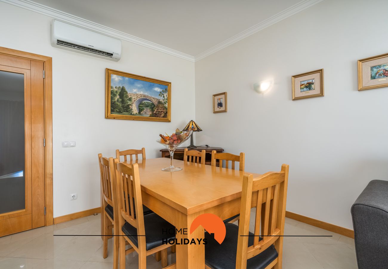 Apartamento em Albufeira - #247 Encantador e Espaçoso no Centro da Cidade