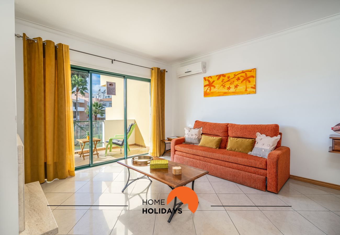 Apartamento em Albufeira - #243 Conforto Moderno com Piscinas e Praia Perto