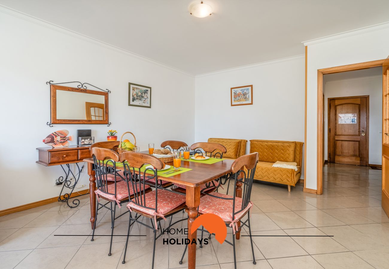 Apartamento em Albufeira - #243 Conforto Moderno com Piscinas e Praia Perto