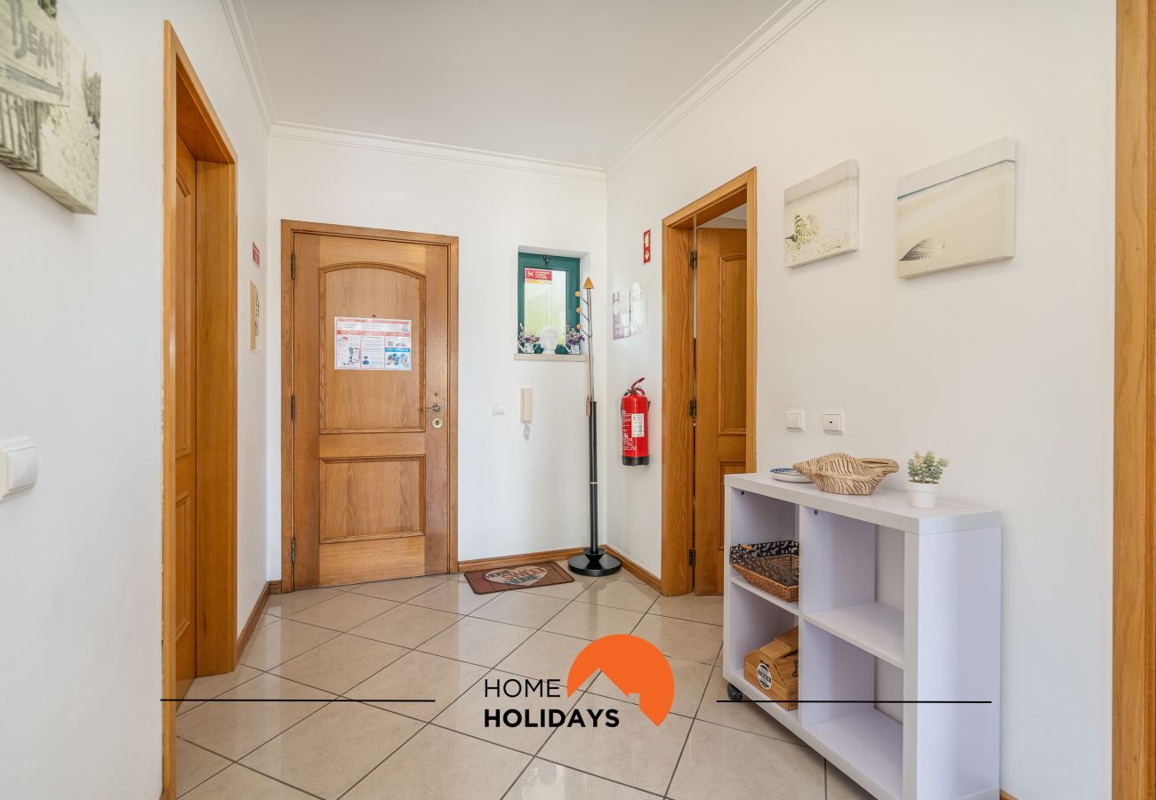 Apartamento em Albufeira - #243 Conforto Moderno com Piscinas e Praia Perto