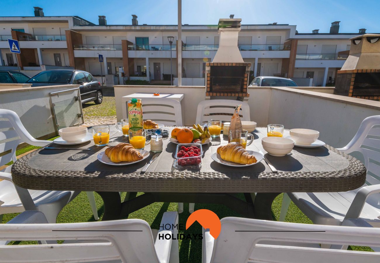 Townhouse in Albufeira - #226 House with AC, Shared Pool and Garden