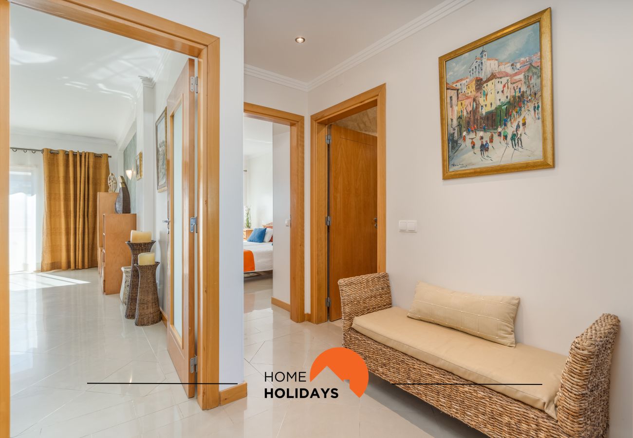 Apartment in Albufeira - #247 Charming and Spacious in the City Center